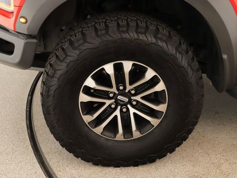 Used 2020 Ford F150 Raptor w/ Equipment Group 802A Luxury image 33