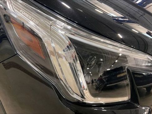 Used 2024 Subaru Forester Premium image 28