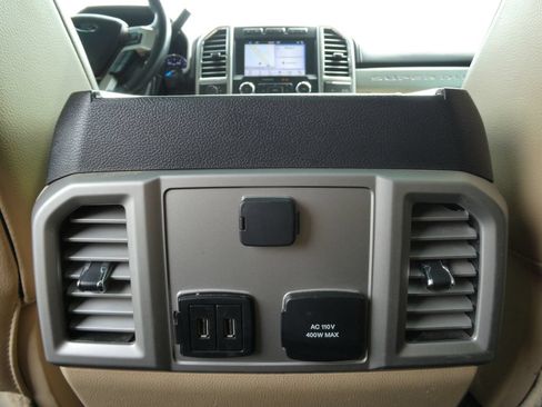 Used 2017 Ford F350 Lariat w/ Lariat Ultimate Package AWD/4WD image 20