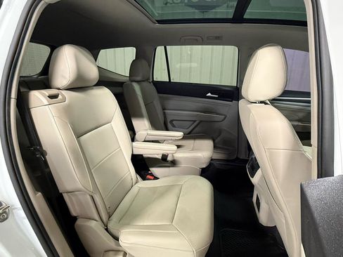 Used 2021 Volkswagen Atlas SEL R-Line image 10