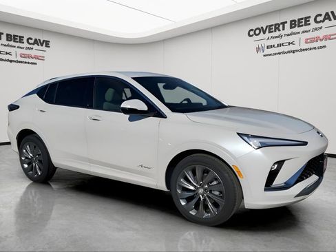 New 2026 Buick Envista Avenir image 1