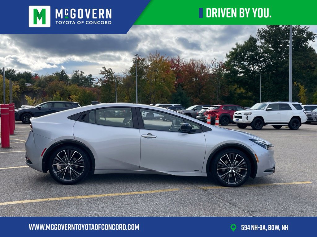 Used 2023 Toyota Prius Limited w/ Limited Premium Package AWD/4WD image 6