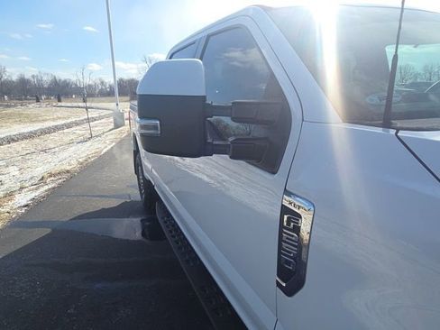 Used 2020 Ford F250 XLT w/ XLT Premium Package image 4