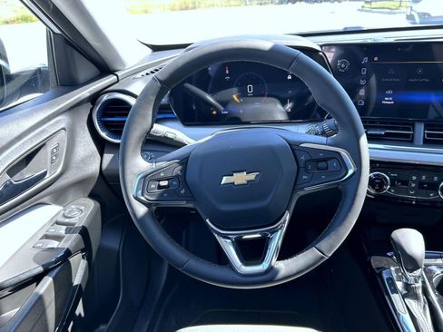 New 2026 Chevrolet Trax LT w/ Driver Confidence Package image 11