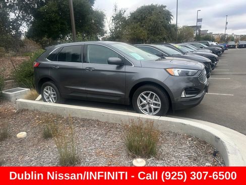 Used 2023 Ford Edge SEL w/ Convenience Package AWD/4WD image 4
