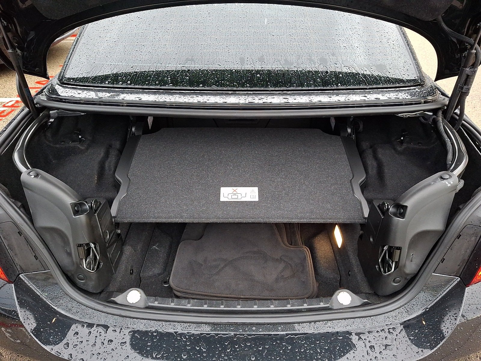 Used 2015 BMW M4 Convertible RWD image 30