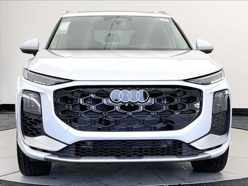 New 2026 Audi Q3 quattro 2.0T image 3