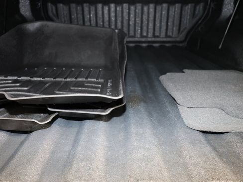 Used 2024 GMC Canyon AT4 w/ AT4 Premium Package image 20