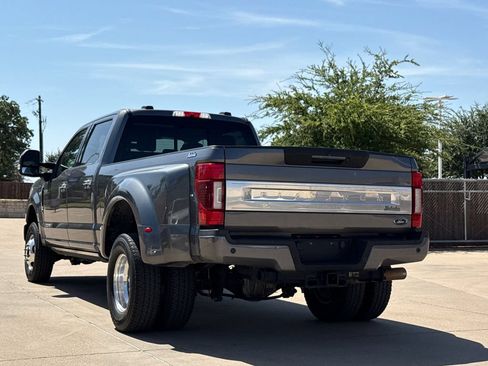 Used 2021 Ford F350 Platinum AWD/4WD image 6