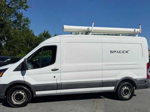 Used 2017 Ford Transit 250 148 Medium Roof RWD image 4