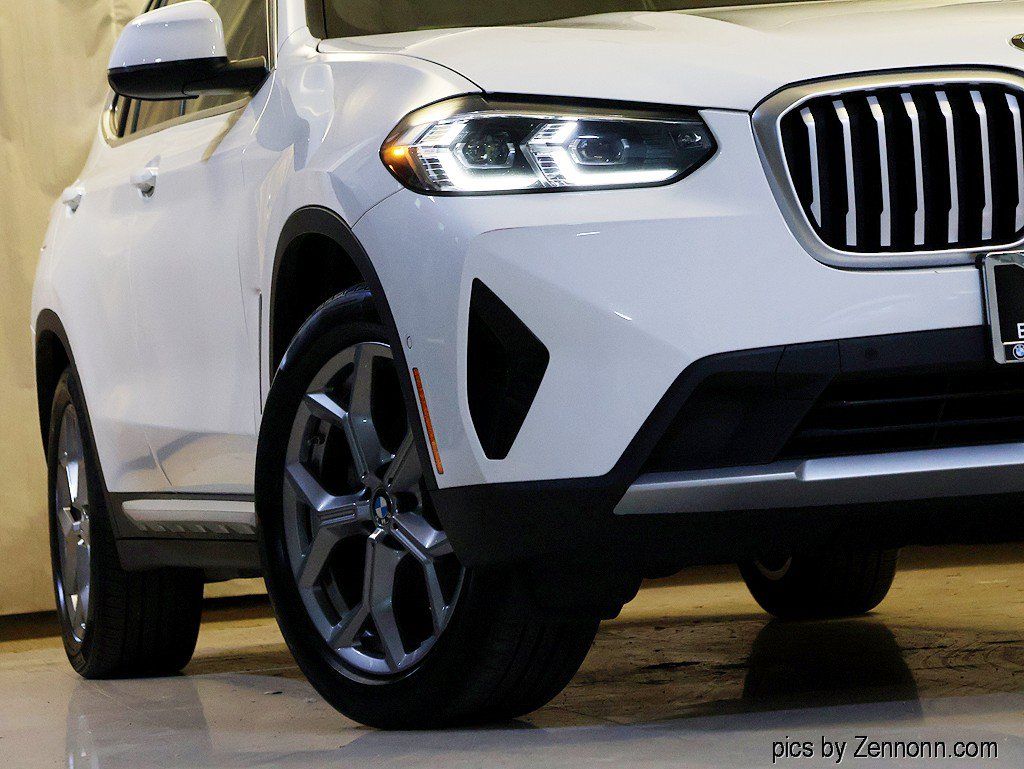 Certified 2023 BMW X3 xDrive30i w/ Premium Package AWD/4WD image 4
