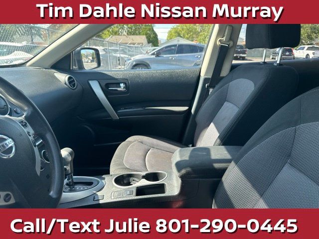 Used 2013 Nissan Rogue SV w/ Premium Pkg AWD/4WD image 24