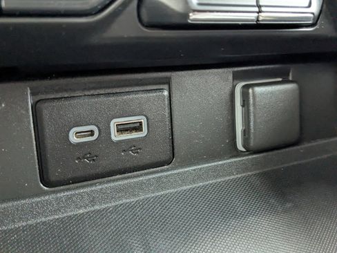 Used 2022 Chevrolet Tahoe LT w/ Luxury Package image 24