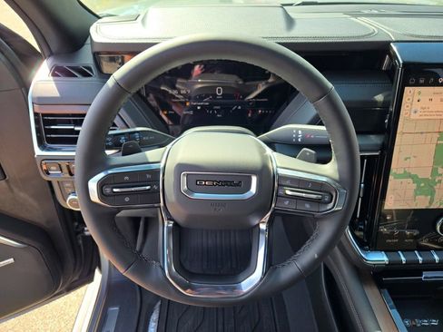 New 2026 GMC Yukon Denali w/ Sun & Power Step Package AWD/4WD image 44