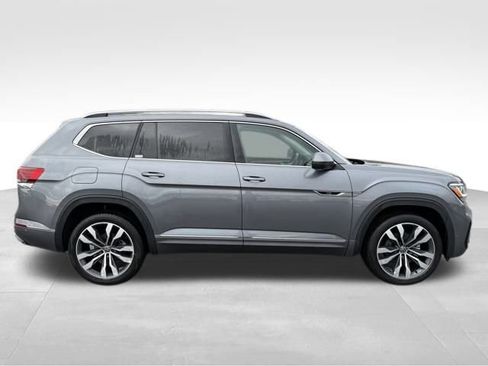 Used 2021 Volkswagen Atlas SEL Premium image 11