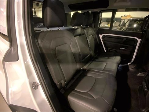 Certified 2025 Land Rover Defender 110 S AWD/4WD image 19