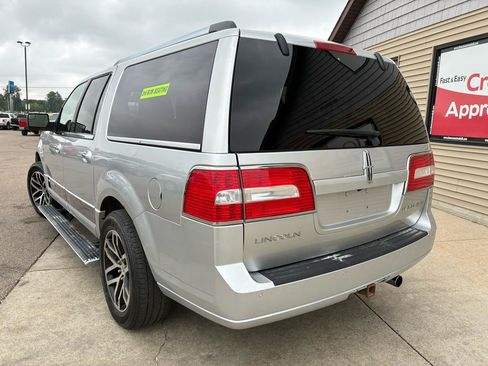 Used 2014 Lincoln Navigator L 4WD image 7