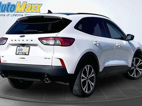 Used 2022 Ford Escape SE w/ SE Sport Appearance Package AWD/4WD image 11