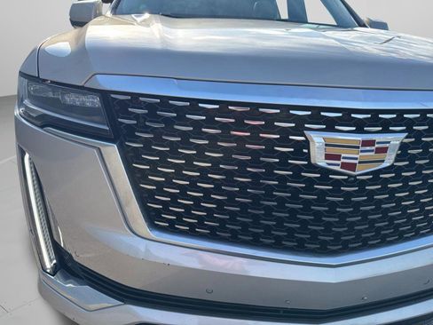 Used 2021 Cadillac Escalade Premium Luxury AWD/4WD image 41
