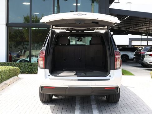 Used 2024 Chevrolet Tahoe High Country RWD image 7