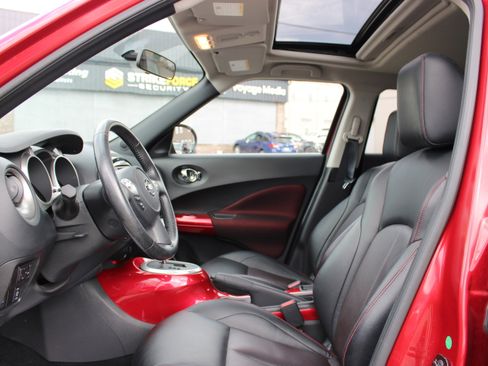 Used 2011 Nissan Juke SL w/ Sport Pkg AWD/4WD image 3