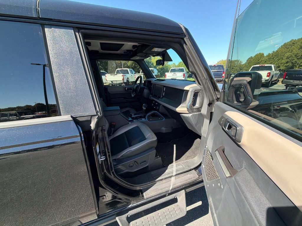Used 2024 Ford Bronco Wildtrak AWD/4WD image 17