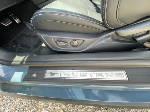 Used 2025 Ford Mustang GT Premium RWD image 17