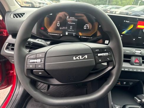 New 2026 Kia K4 FWD image 18