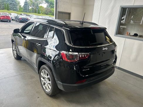 Used 2023 Jeep Compass Latitude AWD/4WD image 6