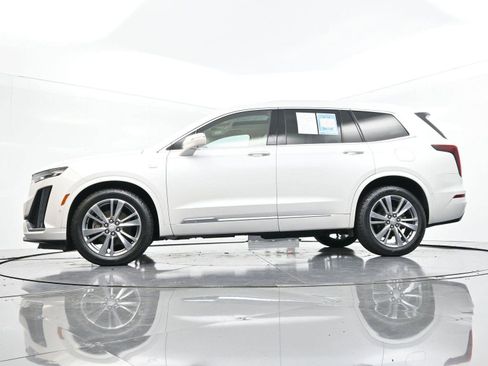 Used 2020 Cadillac XT6 Premium Luxury image 46