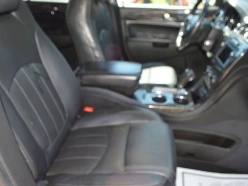 Used 2014 Buick Enclave Leather FWD image 25