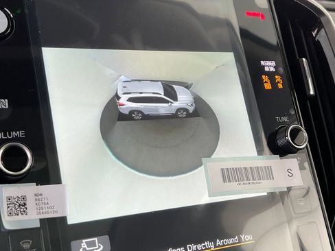 New 2026 Subaru Ascent Limited AWD/4WD image 31