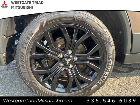 Used 2018 Mitsubishi Outlander LE AWD/4WD image 22