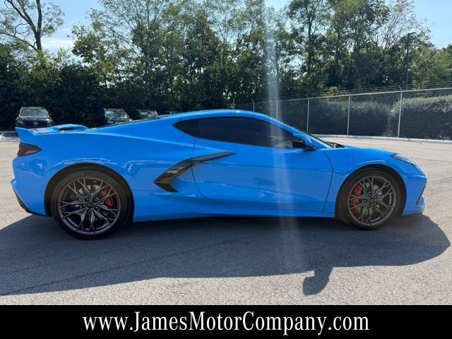 Used 2024 Chevrolet Corvette Stingray Premium Cpe w/ Z51 Performance Package RWD image 4