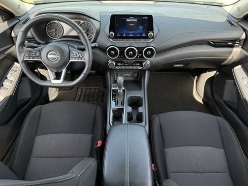 Used 2025 Nissan Sentra SV w/ All-Weather Package FWD image 11