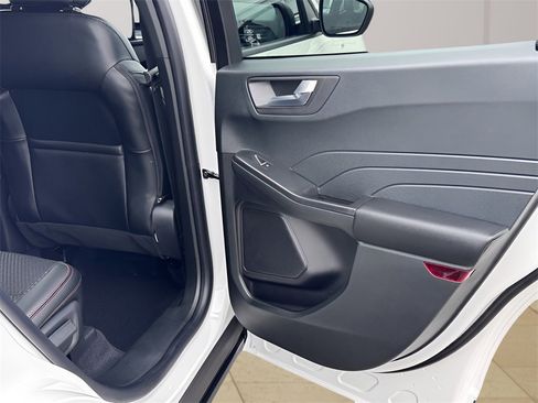 New 2026 Ford Escape ST-Line w/ Tech Pack #1 image 28