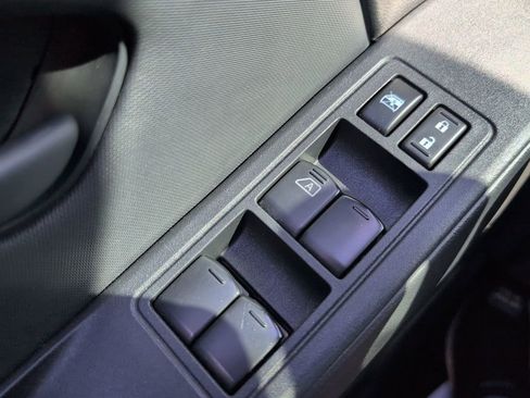 Used 2022 Nissan Frontier S image 21