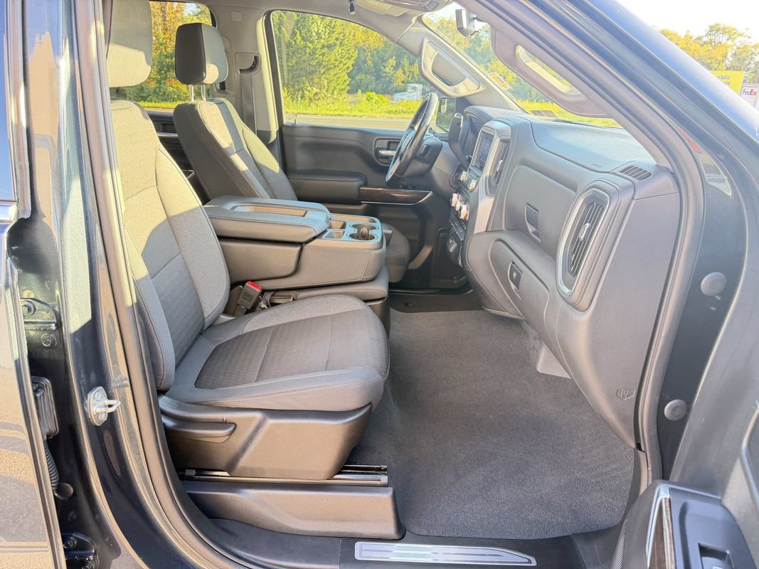 Used 2019 GMC Sierra 1500 SLE w/ SLE Value Package AWD/4WD image 30