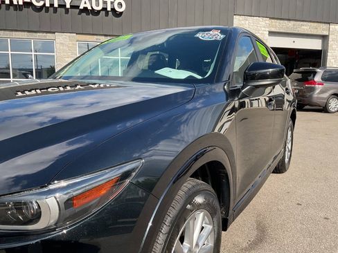 Used 2025 MAZDA CX-5 AWD 2.5 S w/ Preferred Package image 2
