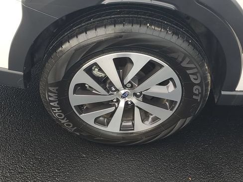 Certified 2025 Subaru Outback Premium AWD/4WD image 5