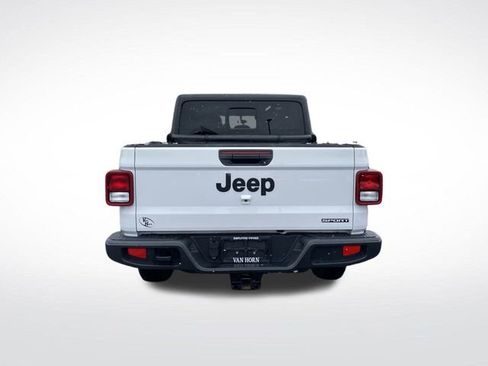 Used 2020 Jeep Gladiator Sport w/ Quick Order Package 24S image 12