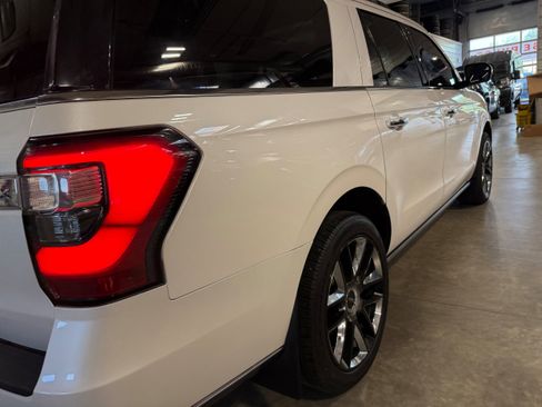 Used 2018 Ford Expedition Max Limited w/ Equipment Group 301A AWD/4WD image 25