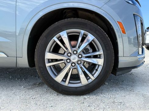 Certified 2024 Cadillac XT6 Premium Luxury w/ LPO, Floor Liner Package AWD/4WD image 16