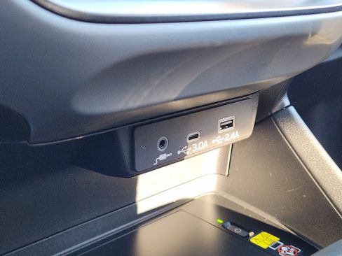 Used 2024 Subaru Crosstrek 2.5i Limited w/ Popular Package #4A image 21