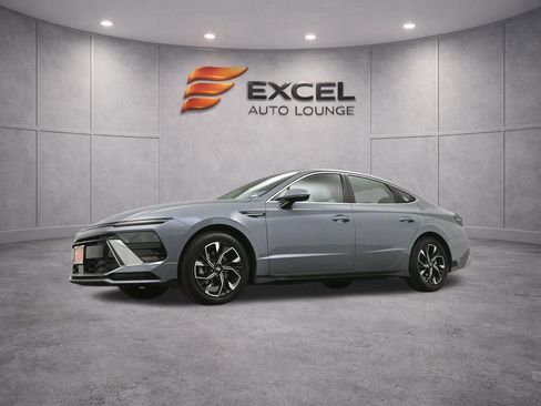 Used 2025 Hyundai Sonata SEL FWD image 39