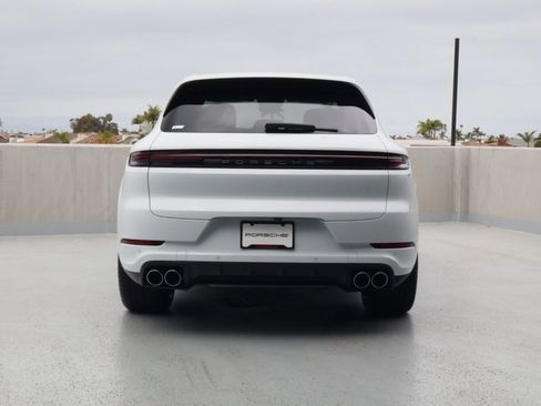New 2026 Porsche Cayenne AWD/4WD image 10
