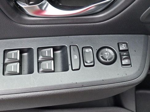 Used 2024 Honda Pilot TrailSport image 13