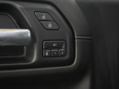 Used 2019 GMC Sierra 1500 Denali w/ Denali Ultimate Package AWD/4WD image 25