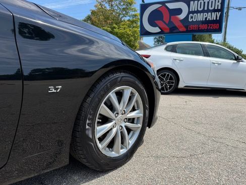 Used 2014 INFINITI Q50 Premium w/ Navigation Package RWD image 30