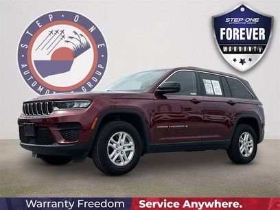 Used 2023 Jeep Grand Cherokee Laredo